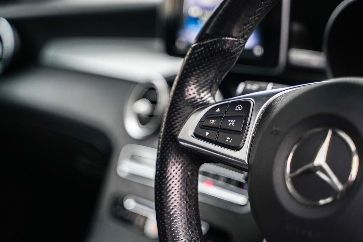 Used Mercedes-Benz GLC 2019 for sale - 77066470: Photo 46