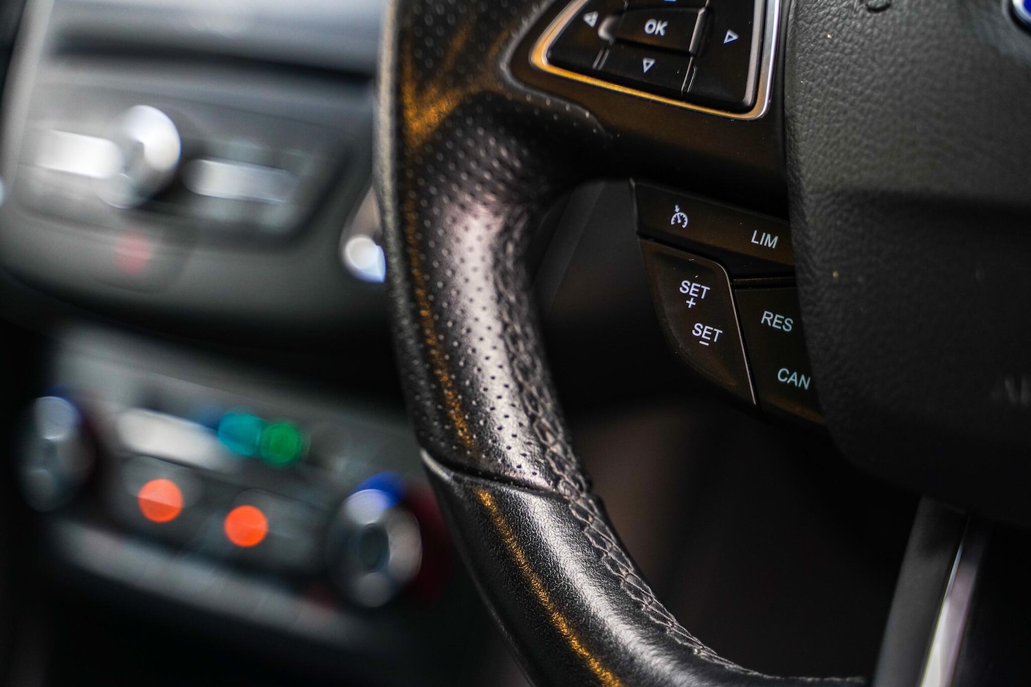 Used Ford Focus 2015 for sale - 76596930: Photo 17