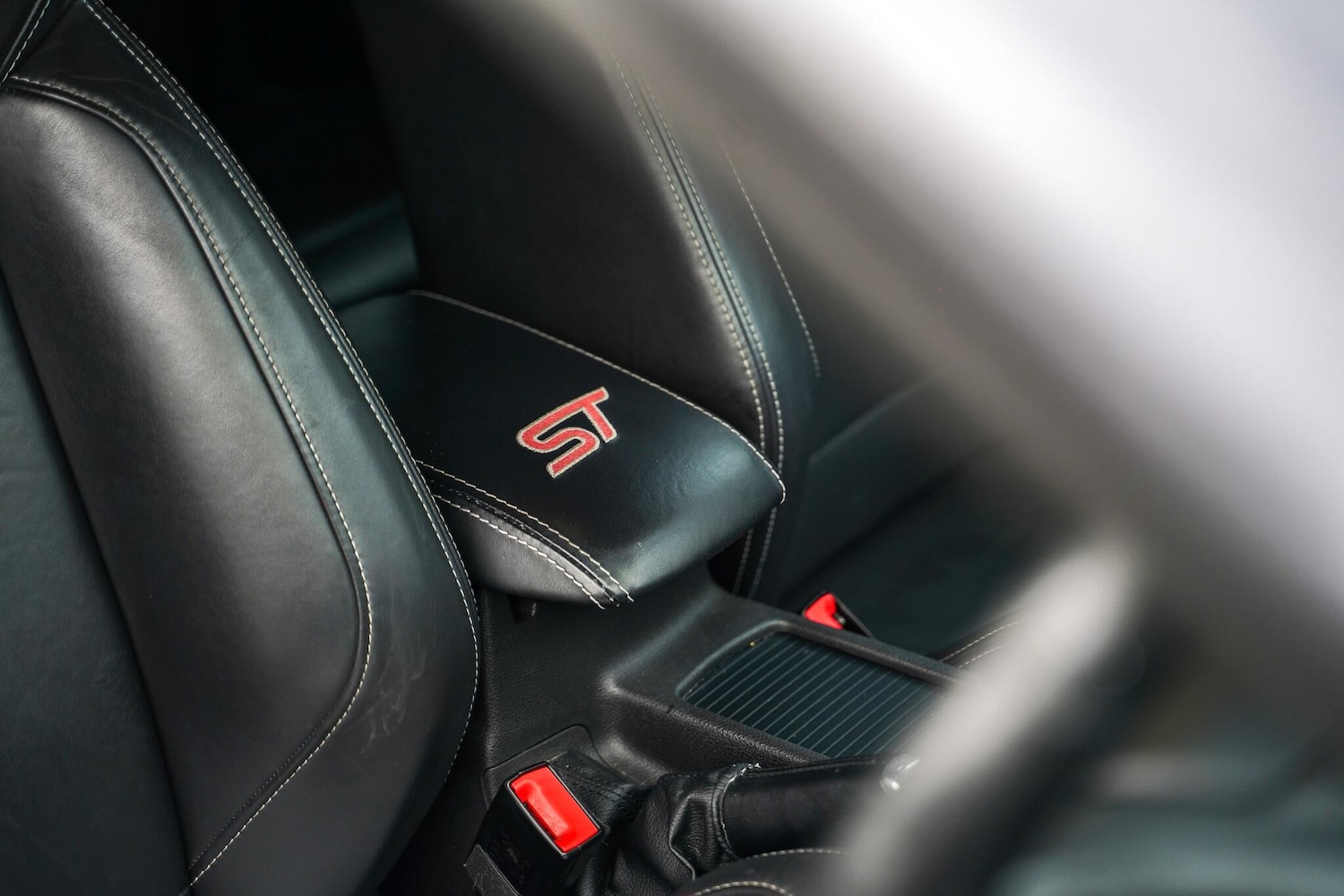 Used Ford Focus 2015 for sale - 76596930: Photo 19