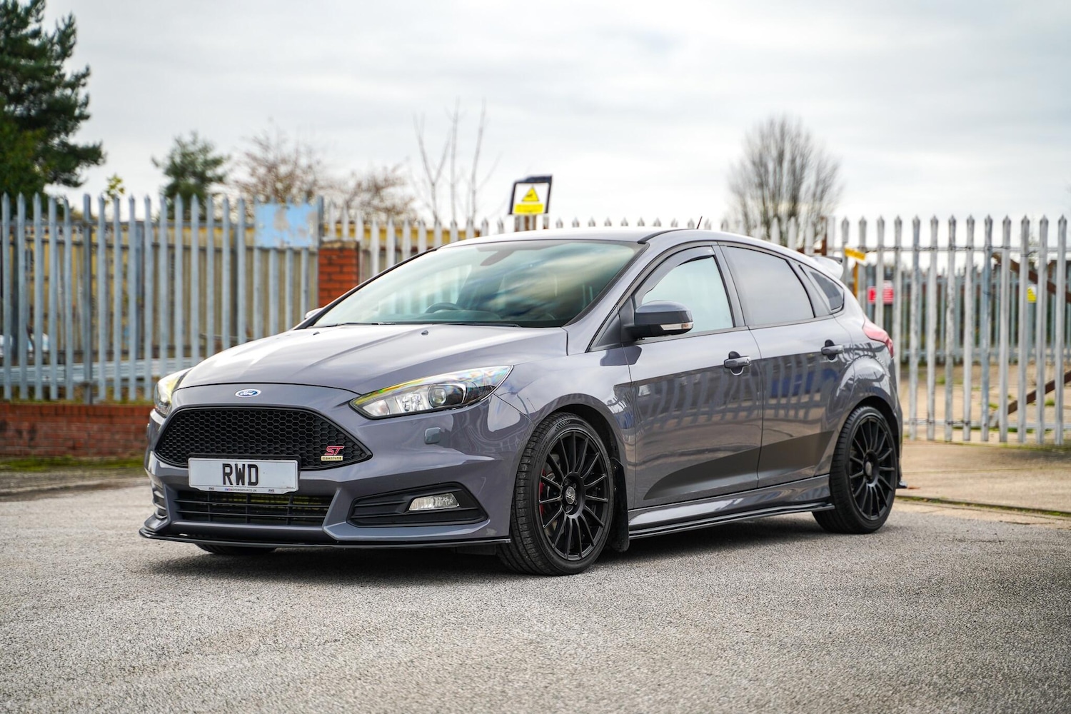 Used Ford Focus 2015 for sale - 76596930: Photo 3