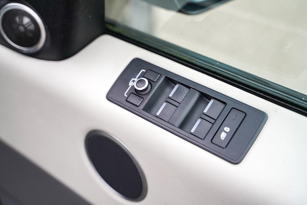 Used Land Rover Range Rover Sport 2015 for sale - 76315233: Photo 32