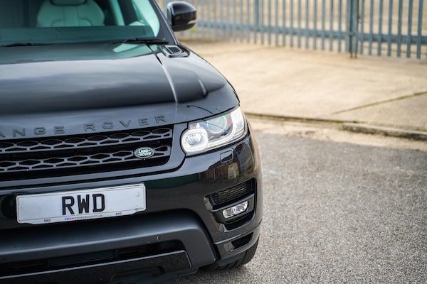 Used Land Rover Range Rover Sport 2015 for sale - 76315233: Photo 8