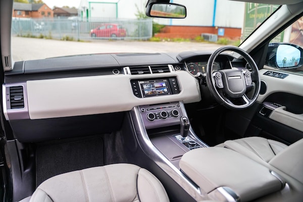 Used Land Rover Range Rover Sport 2015 for sale - 76315233: Photo 9