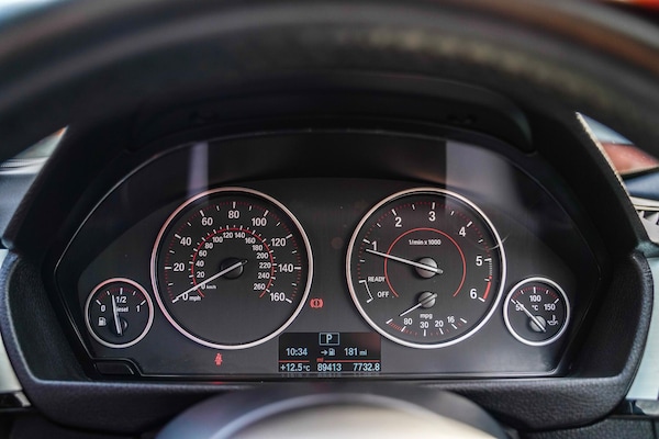 Used BMW 3 Series 2015 for sale - 76247216: Photo 38