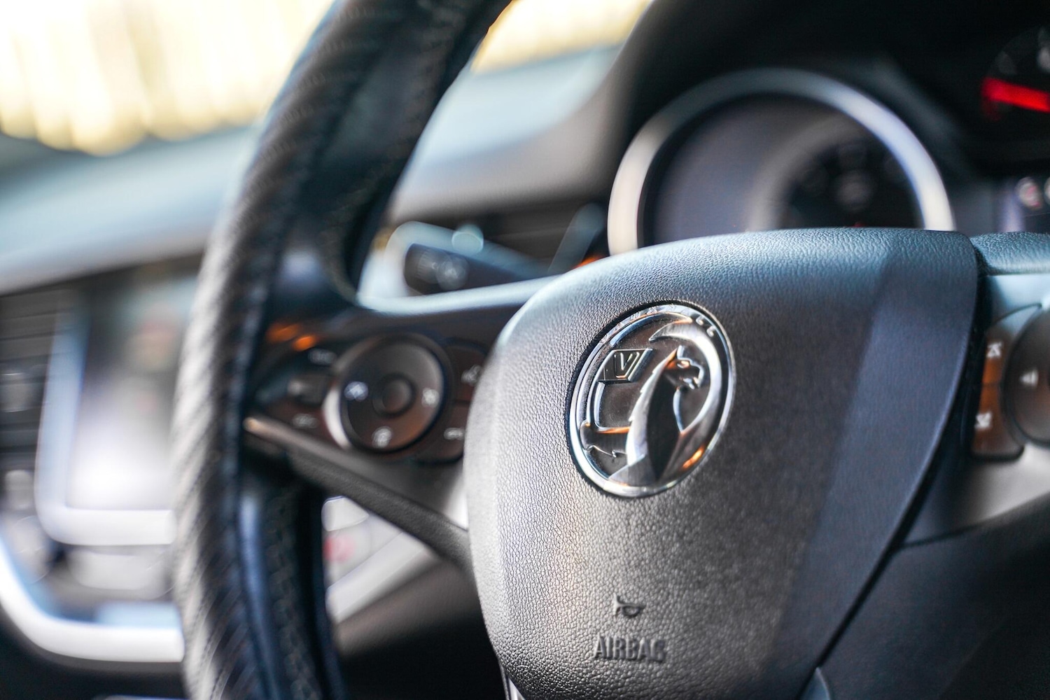 Used Vauxhall Astra 2018 for sale - 76714749: Photo 40