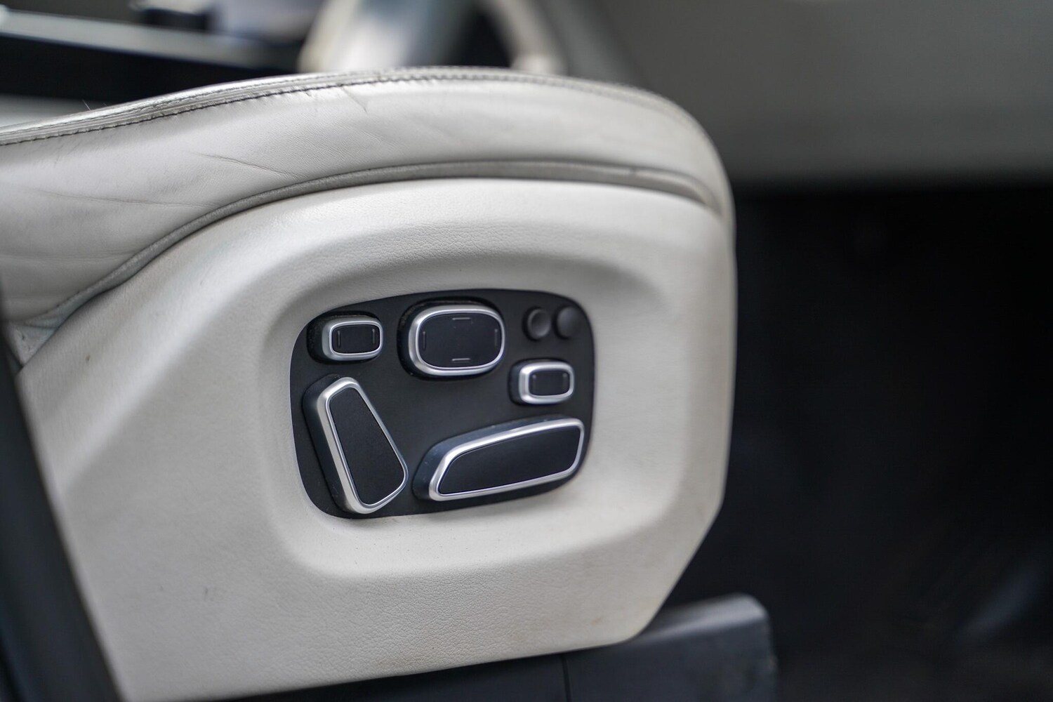 Used Land Rover Range Rover 2015 for sale - 76189846: Photo 48