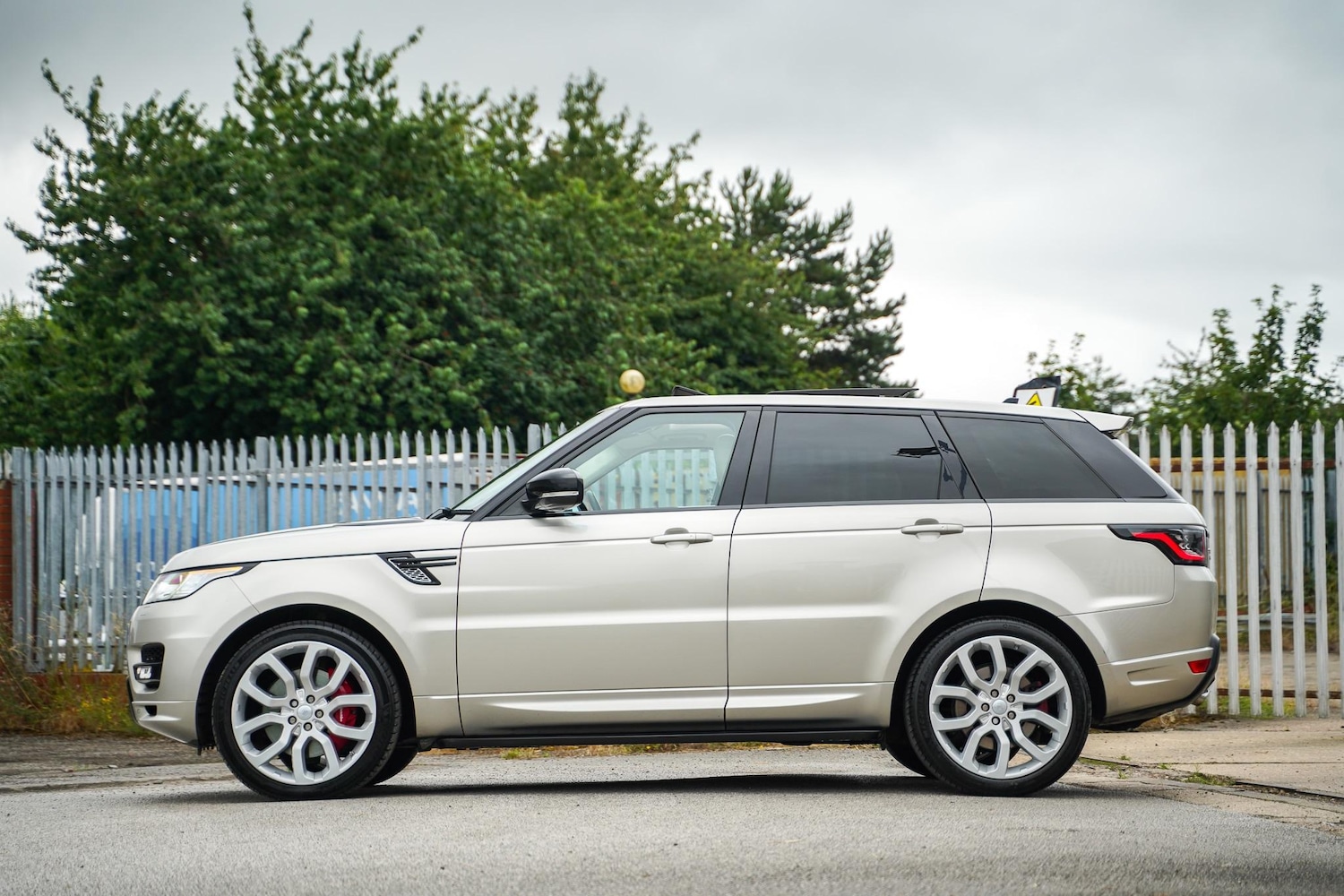 Used Land Rover Range Rover Sport 2015 for sale - 76898332: Photo 16
