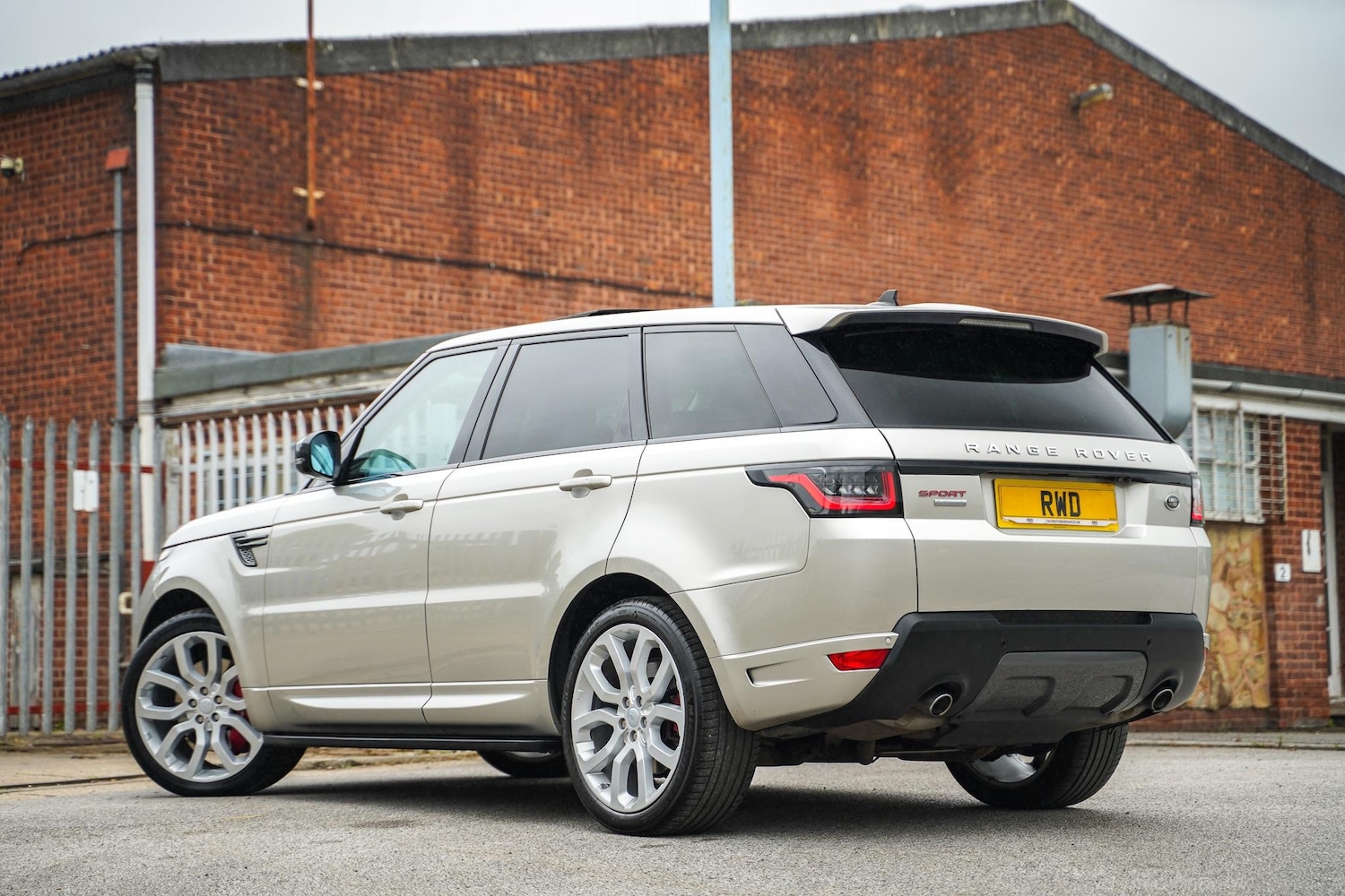 Used Land Rover Range Rover Sport 2015 for sale - 76898332: Photo 3