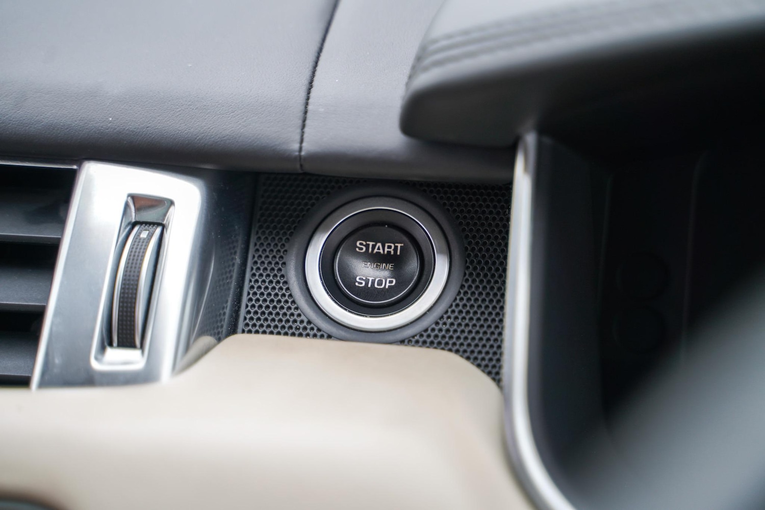 Used Land Rover Range Rover Sport 2015 for sale - 76898332: Photo 61