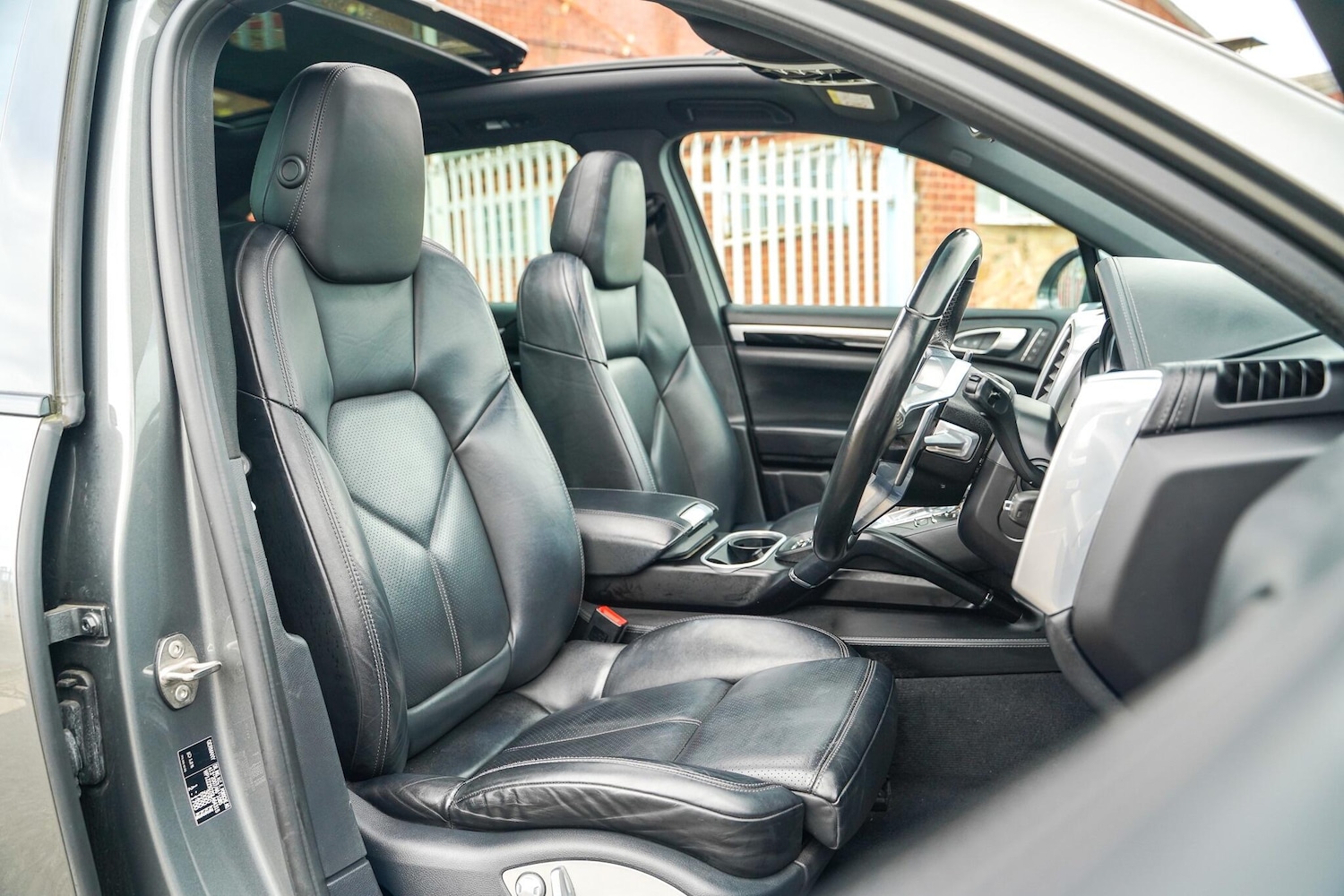 Used Porsche Cayenne for sale - 78214656: Photo 12