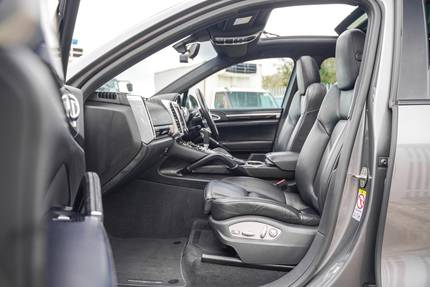 Used Porsche Cayenne for sale - 78214656: Photo 26