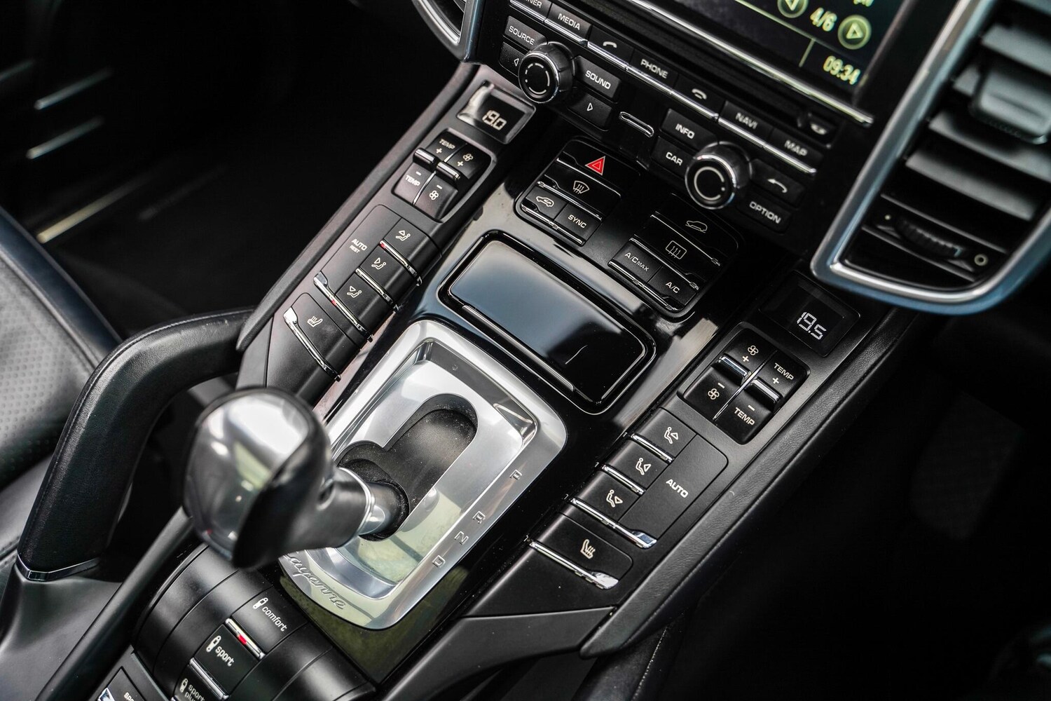 Used Porsche Cayenne for sale - 78214656: Photo 39