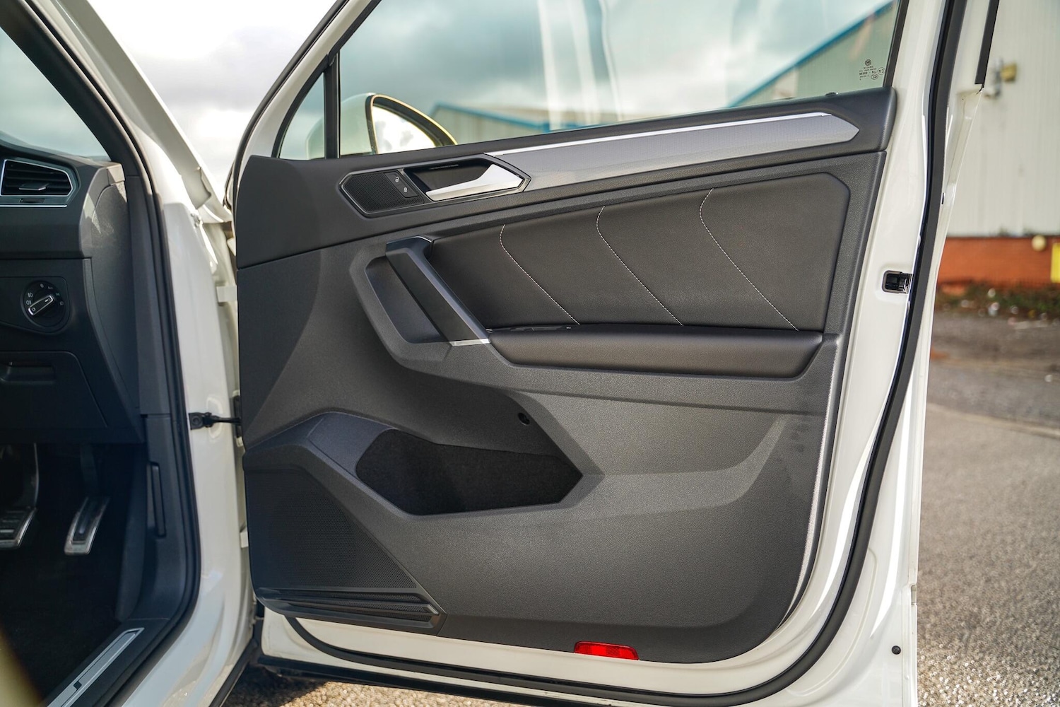 Used Volkswagen Tiguan 2018 for sale - 76441036: Photo 22