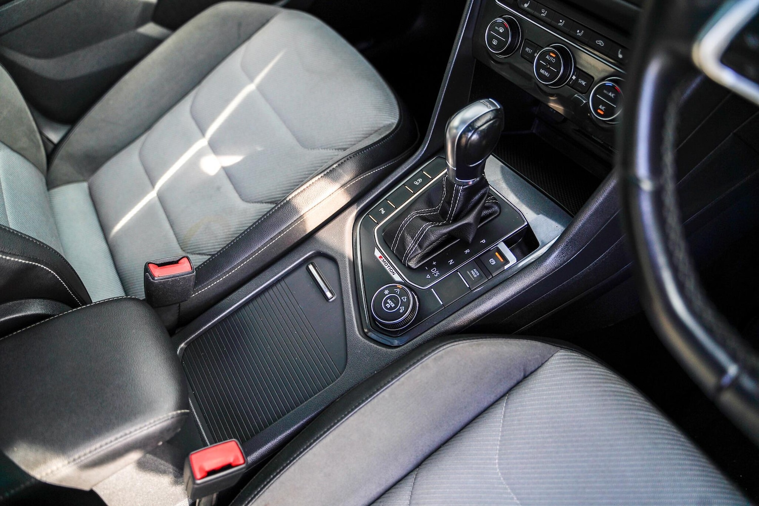 Used Volkswagen Tiguan 2018 for sale - 76441036: Photo 24