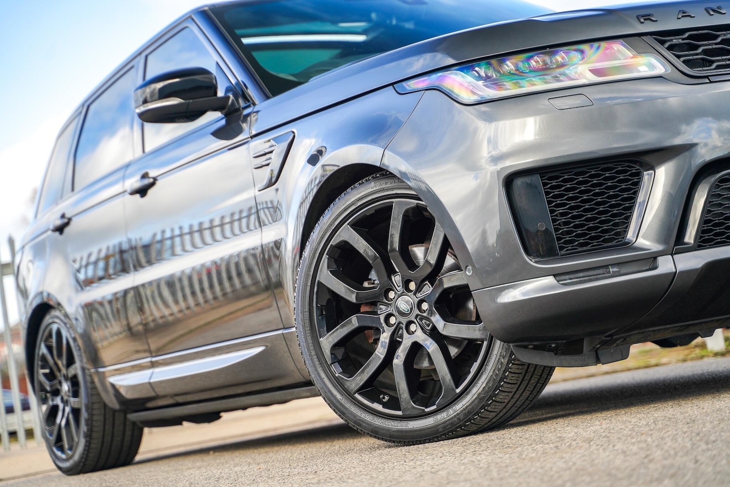 Used Land Rover Range Rover Sport 2019 for sale - 77839597: Photo 2