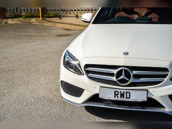 Used Mercedes-Benz C-Class 2015 for sale - 76189645: Photo