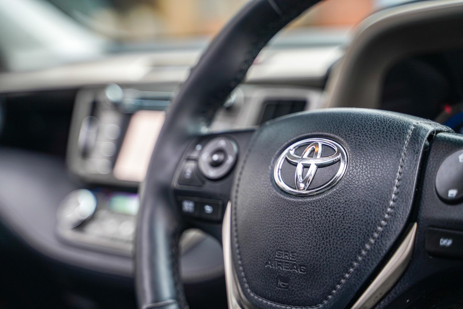 Used Toyota RAV4 2013 for sale - 77440550: Photo 43