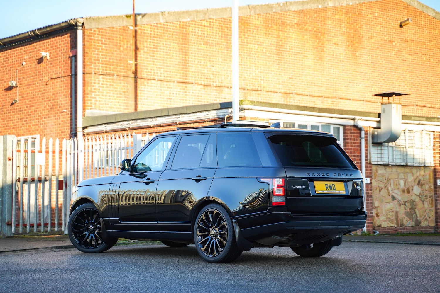 Used Land Rover Range Rover 2017 for sale - 76801401: Photo 12