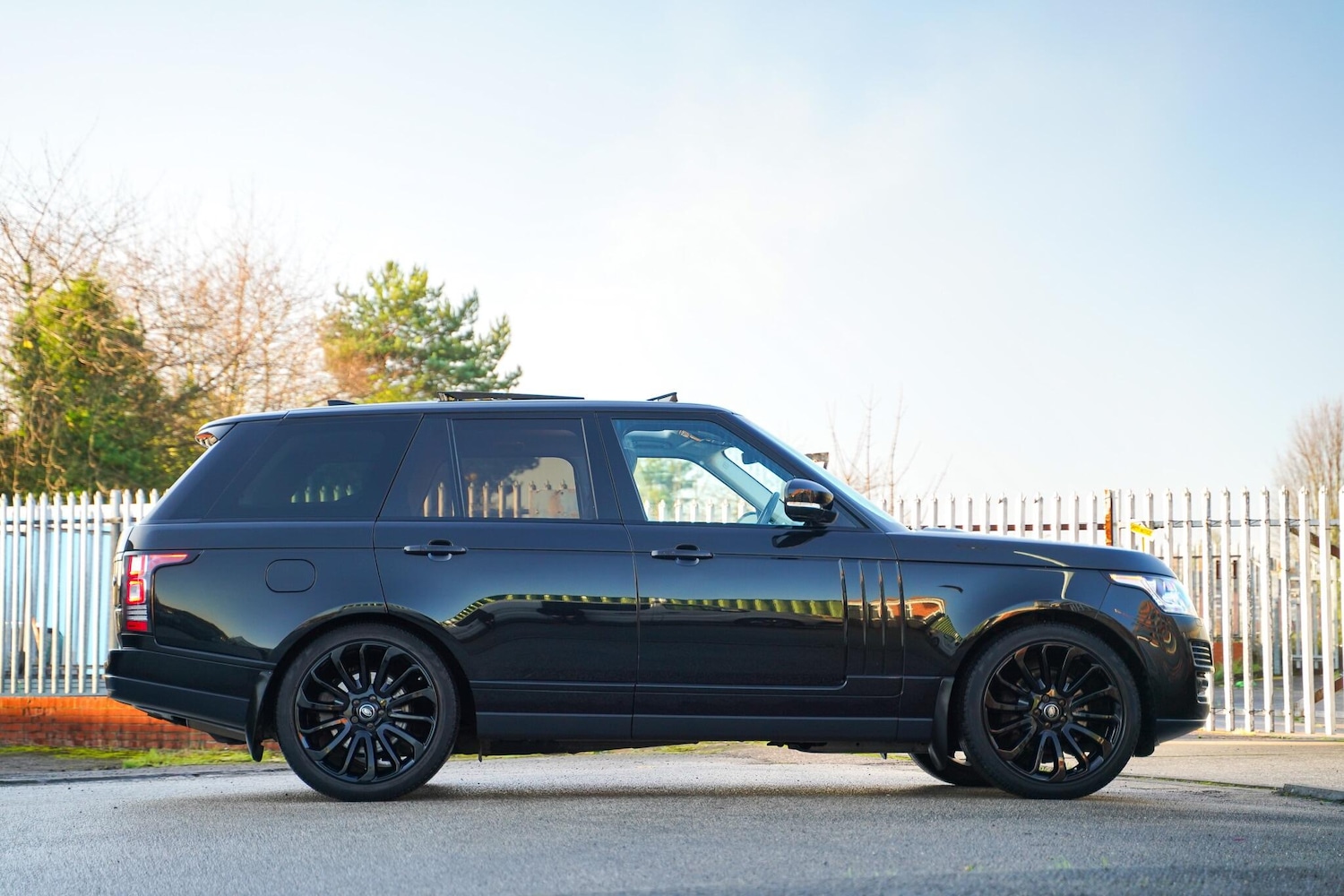 Used Land Rover Range Rover 2017 for sale - 76801401: Photo 24