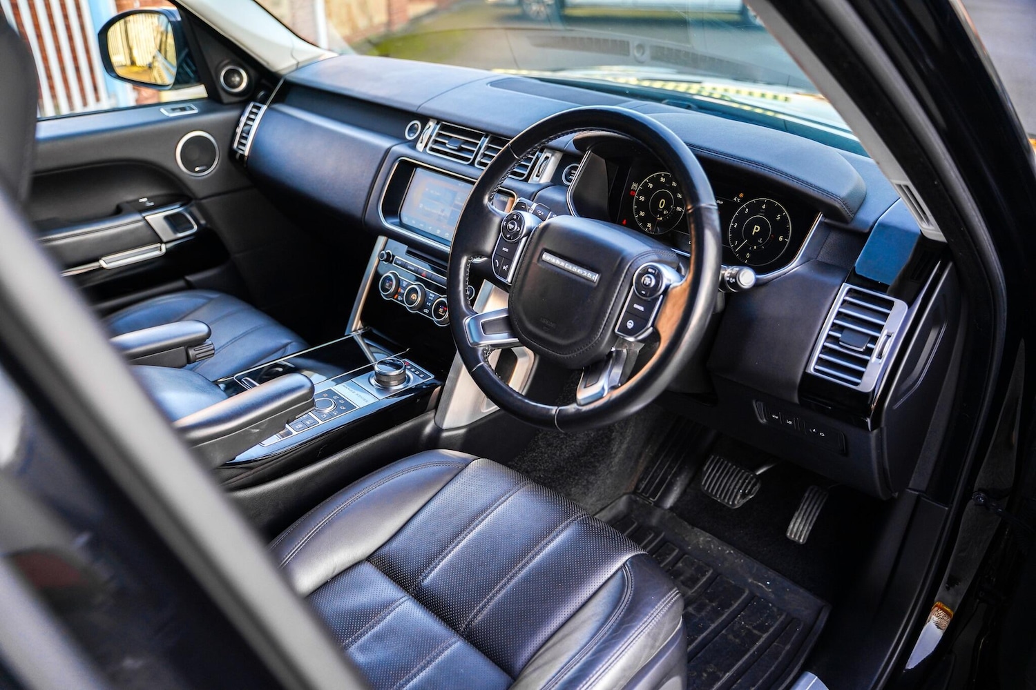 Used Land Rover Range Rover 2017 for sale - 76801401: Photo 26