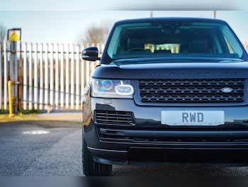 Used Land Rover Range Rover 2017 for sale - 76801401: Photo