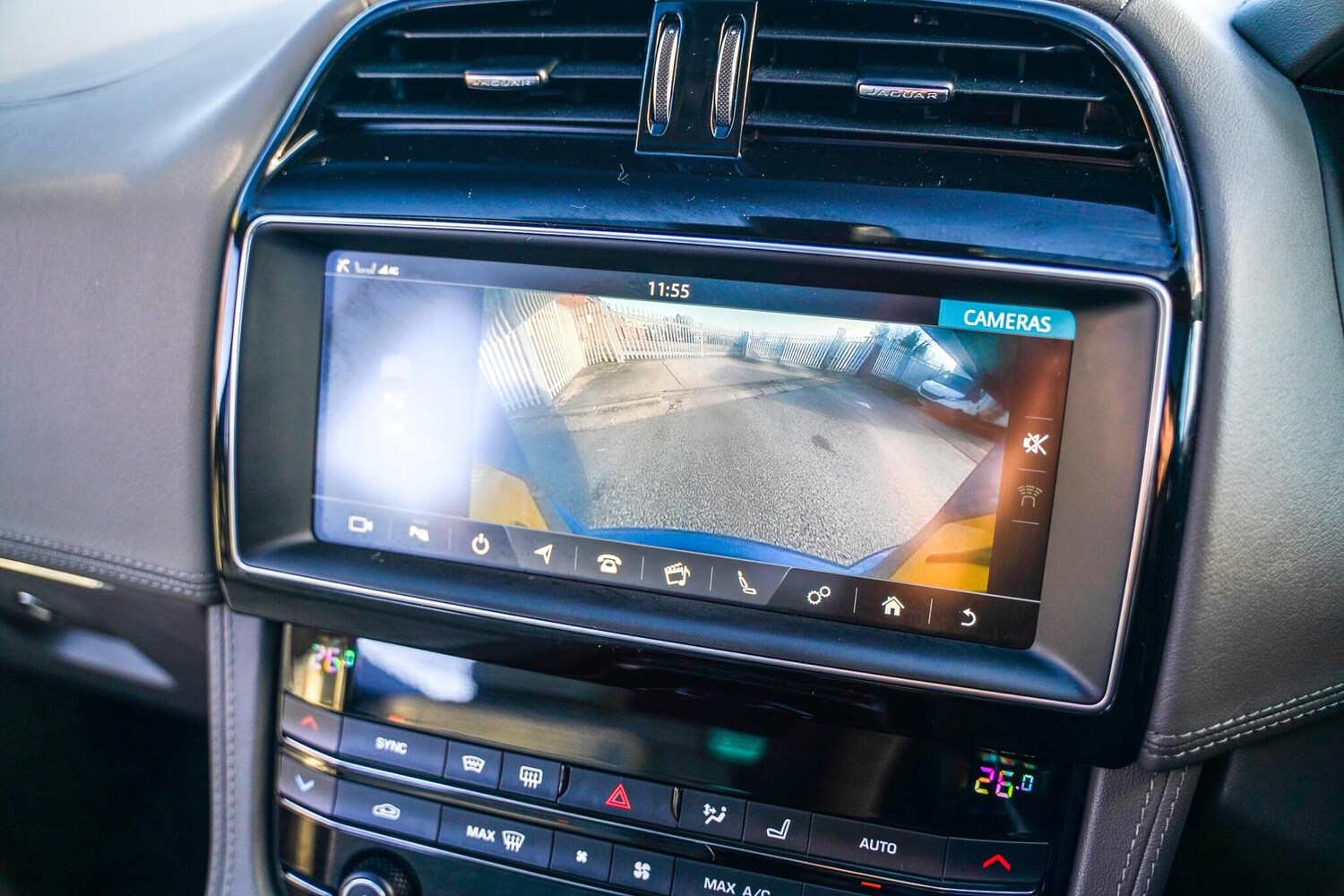 Used Jaguar F-Pace 2018 for sale - 77497511: Photo 41