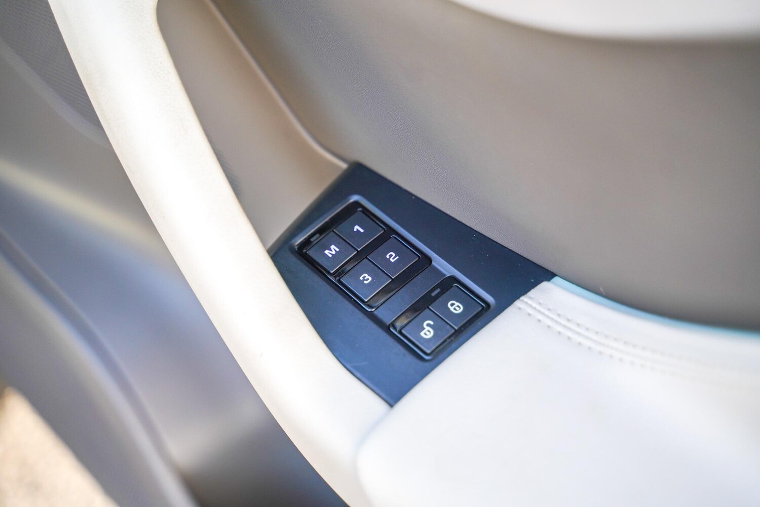 Used Jaguar F-Pace 2018 for sale - 77497511: Photo 47