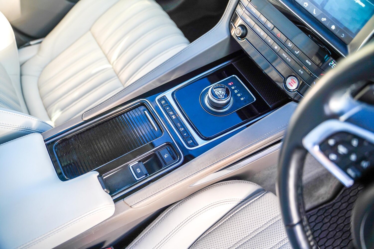 Used Jaguar F-Pace 2018 for sale - 77497511: Photo 49