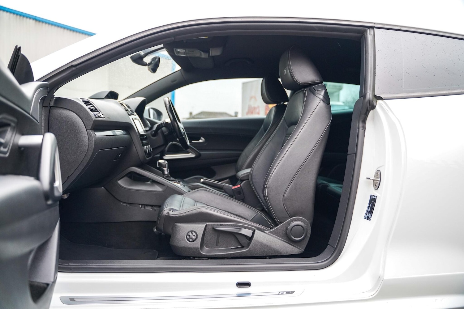 Used Volkswagen Scirocco 2016 for sale - 77279237: Photo 16