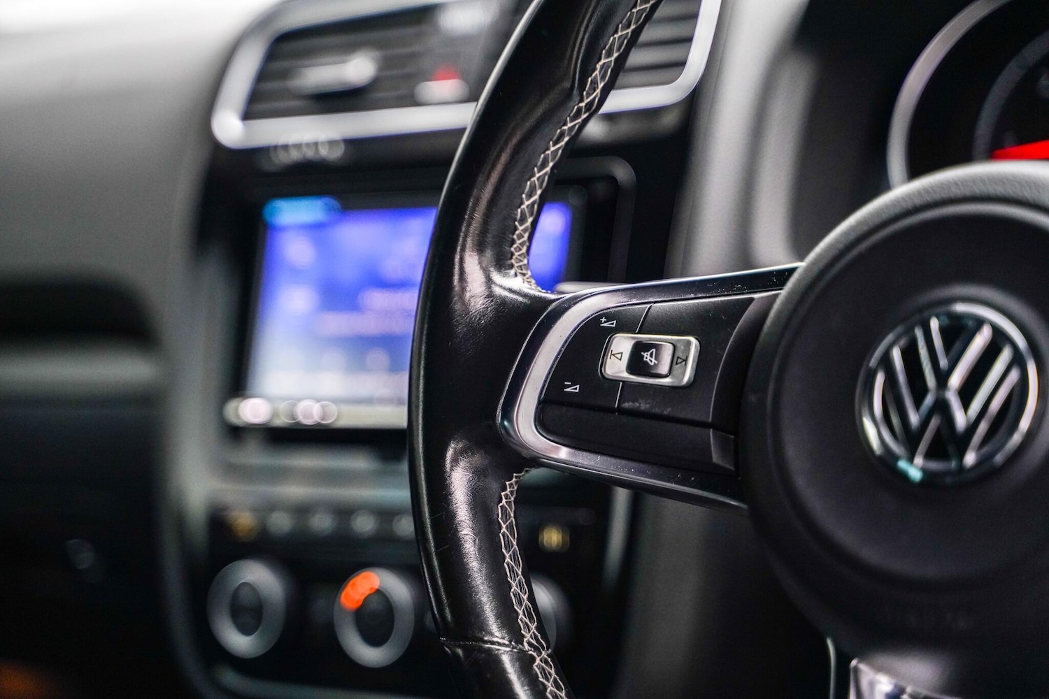 Used Volkswagen Scirocco 2016 for sale - 77279237: Photo 41