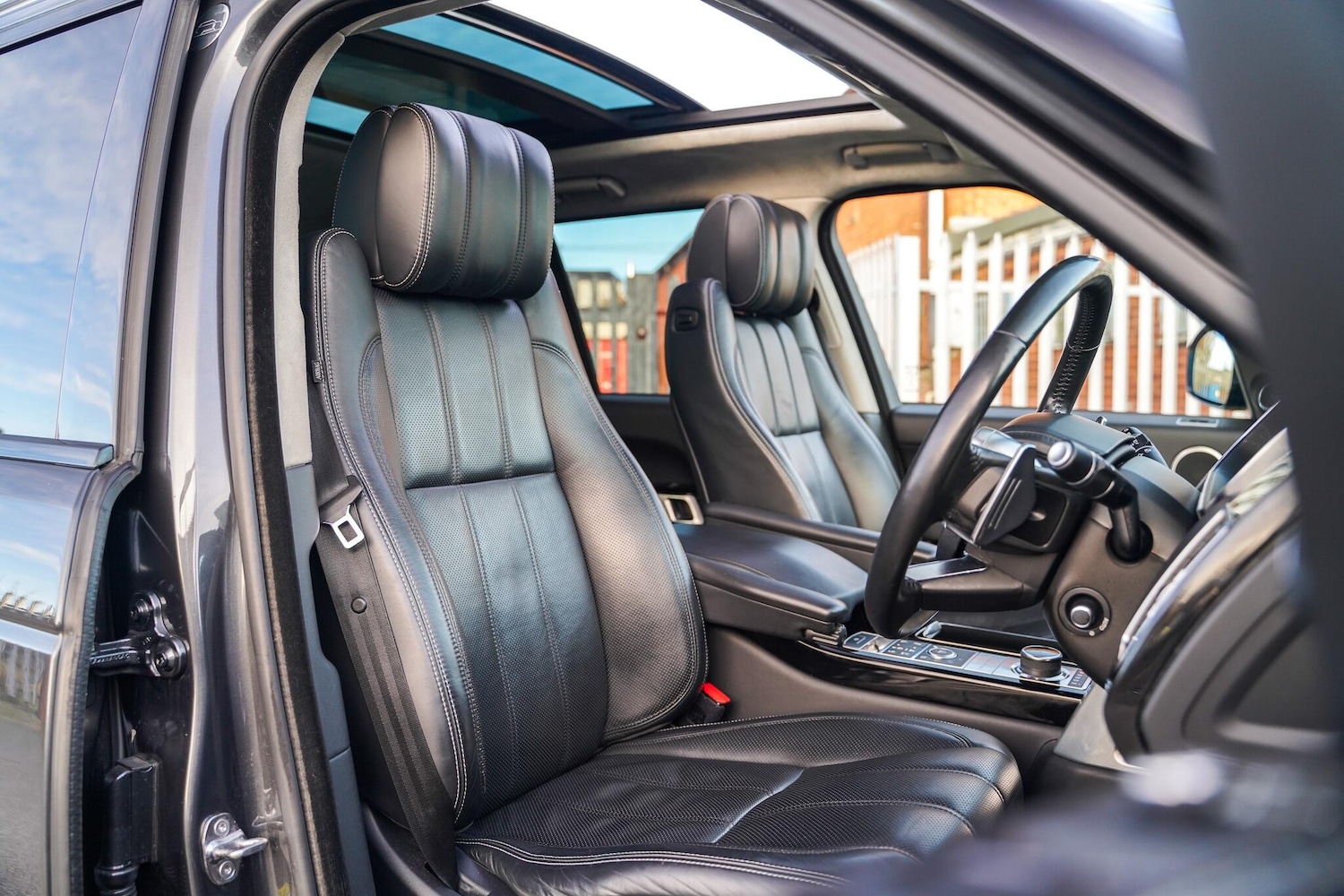 Used Land Rover Range Rover 2017 for sale - 76936068: Photo 12