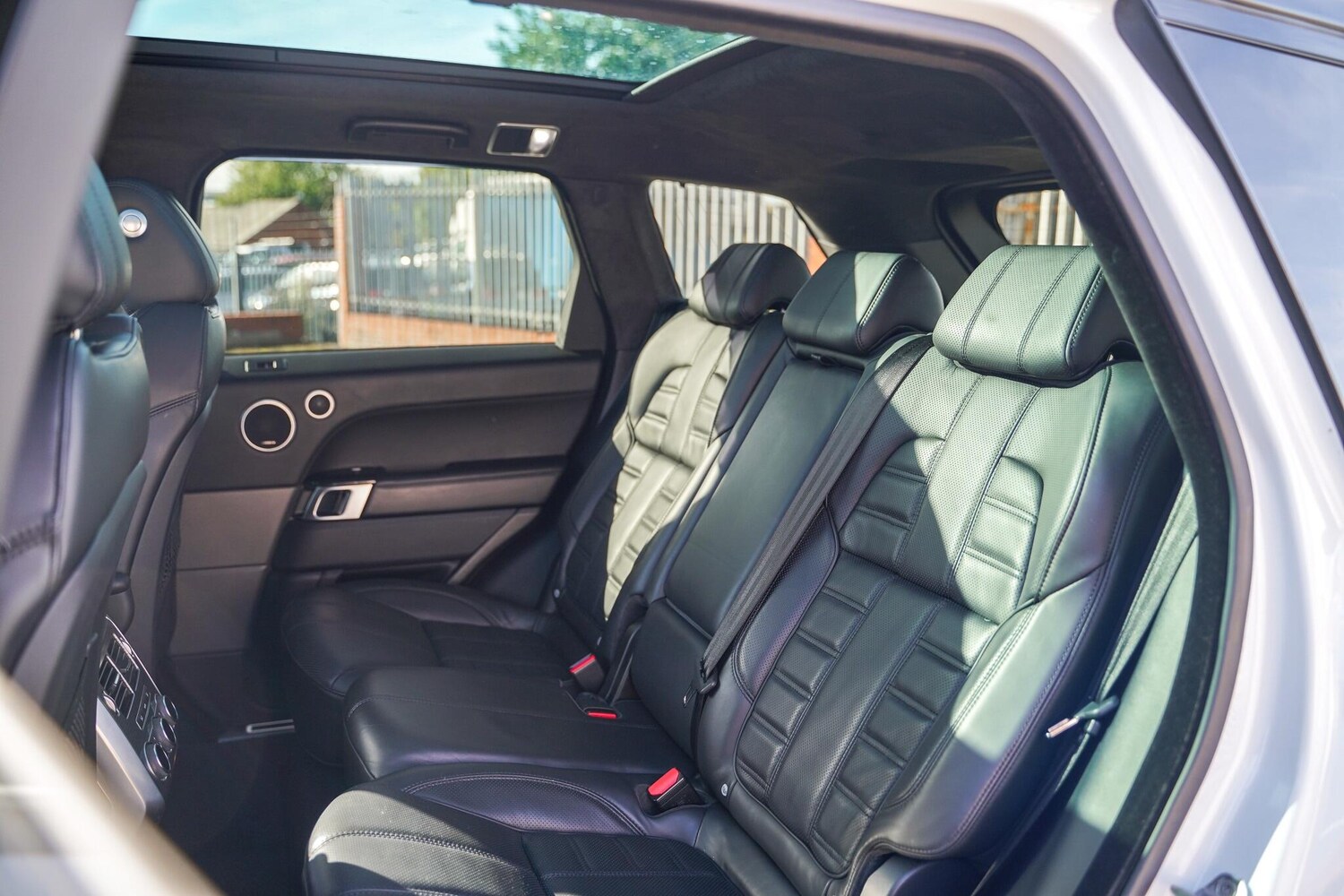 Used Land Rover Range Rover Sport 2016 for sale - 76189032: Photo 21