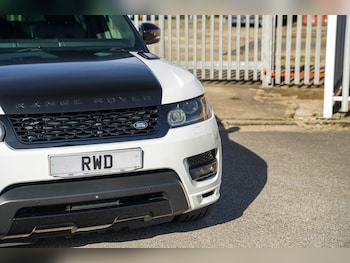 Used Land Rover Range Rover Sport 2016 for sale - 76189032: Photo