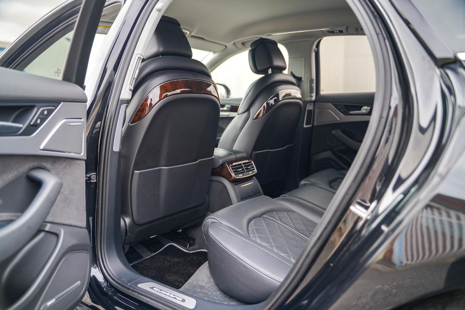 Used Audi A8 2017 for sale - 76214766: Photo 30