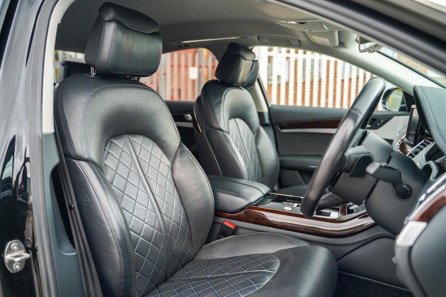 Used Audi A8 2017 for sale - 76214766: Photo 33