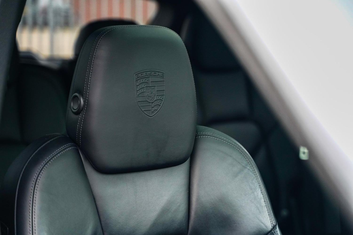 Used Porsche Cayenne 2015 for sale - 76596972: Photo 10