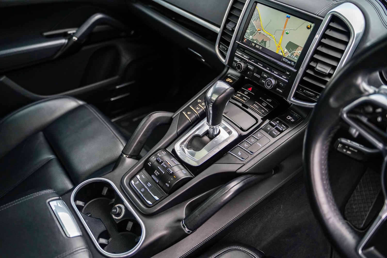 Used Porsche Cayenne 2015 for sale - 76596972: Photo 13