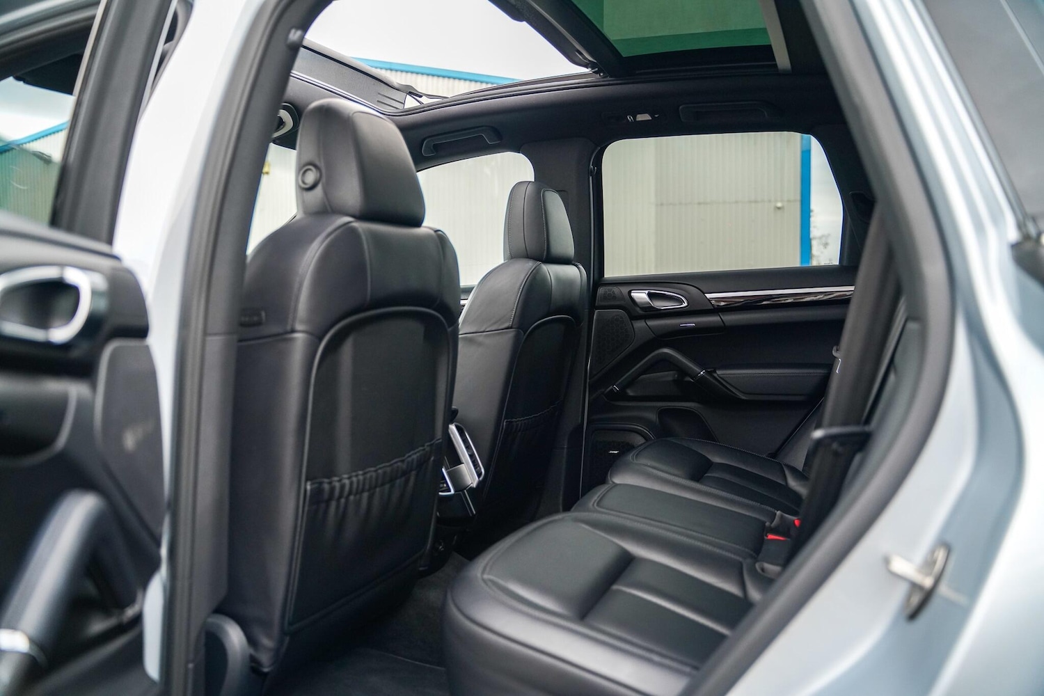 Used Porsche Cayenne 2015 for sale - 76596972: Photo 34