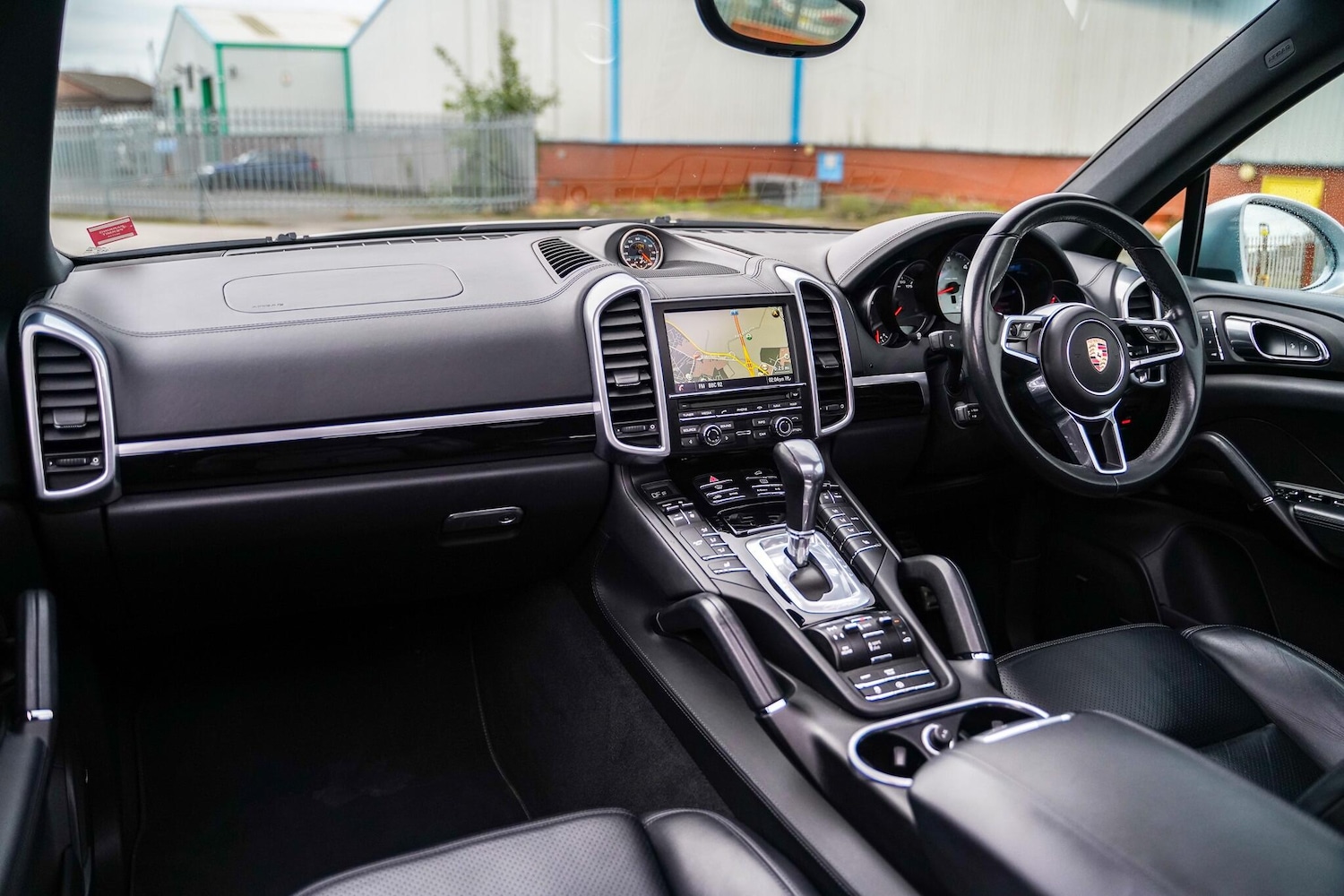 Used Porsche Cayenne 2015 for sale - 76596972: Photo 38