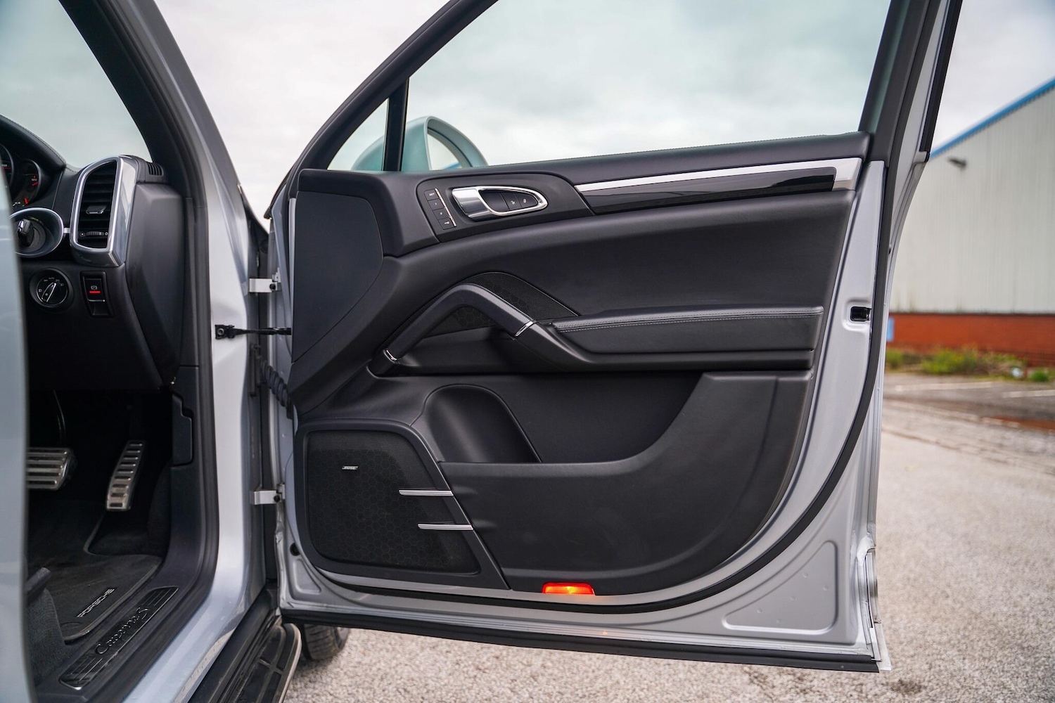 Used Porsche Cayenne 2015 for sale - 76596972: Photo 39