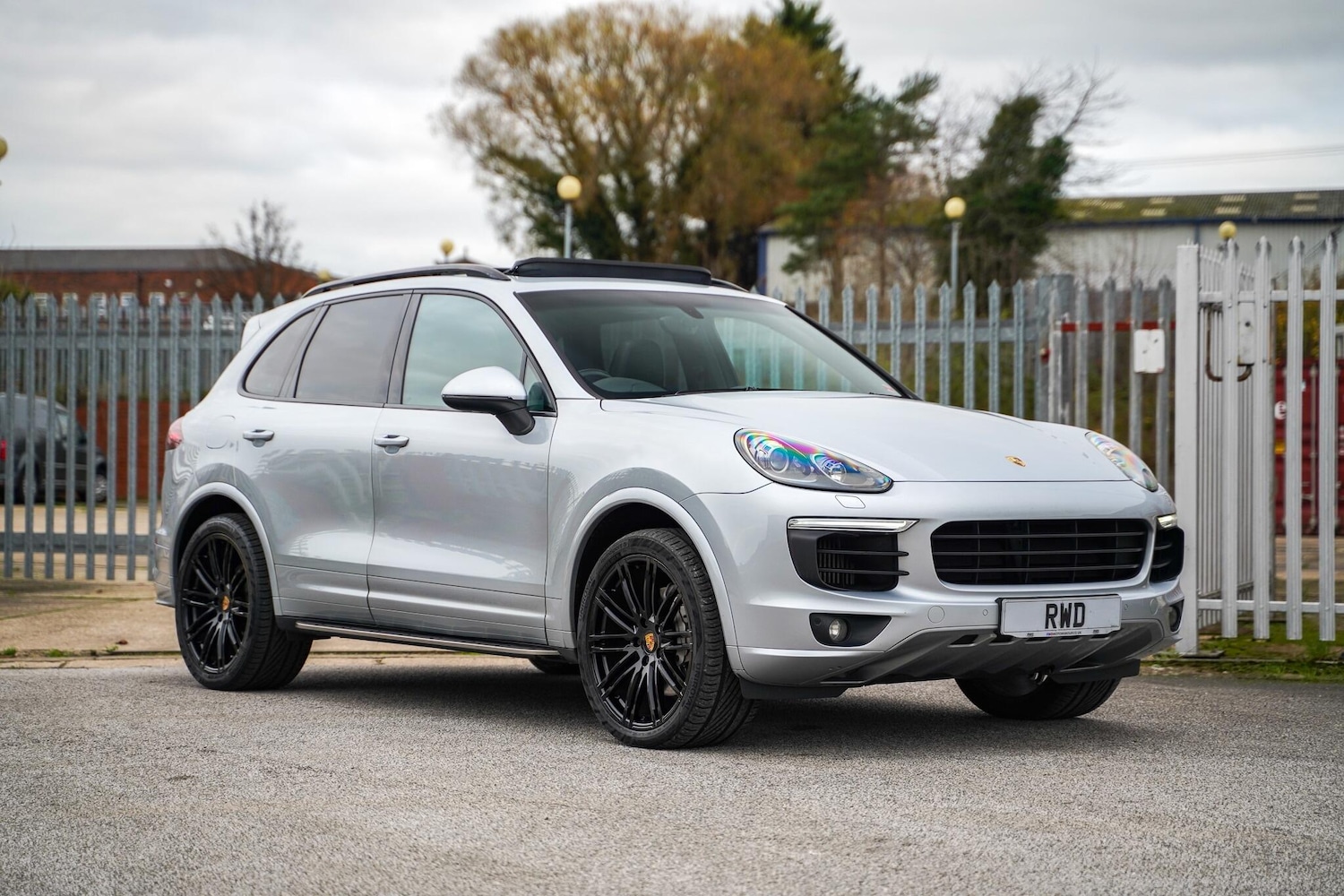 Used Porsche Cayenne 2015 for sale - 76596972: Photo 43