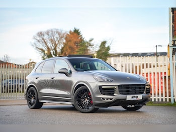 Used Porsche Cayenne 2016 for sale - 77484476: Photo
