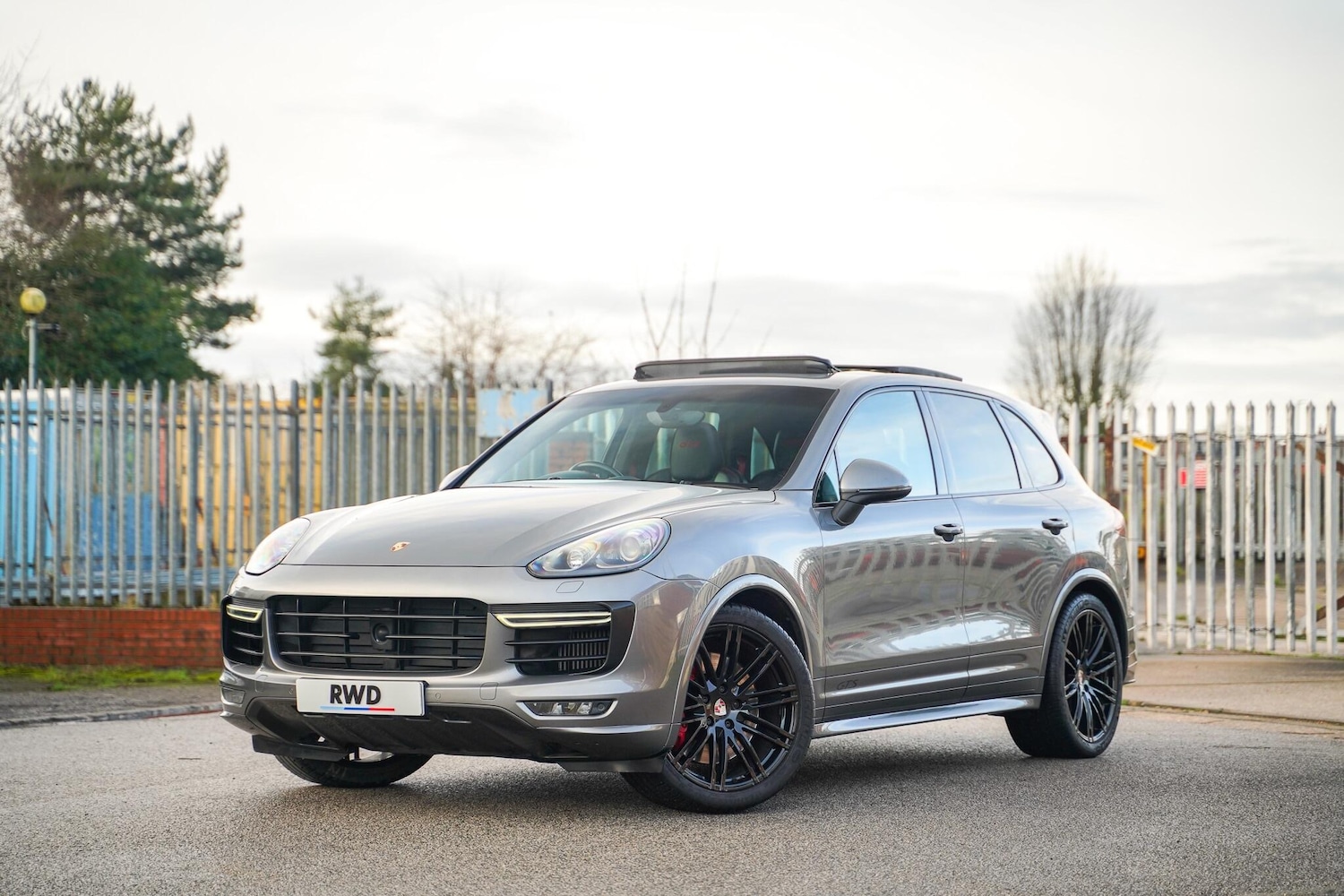 Used Porsche Cayenne for sale - 77484476: Photo 27