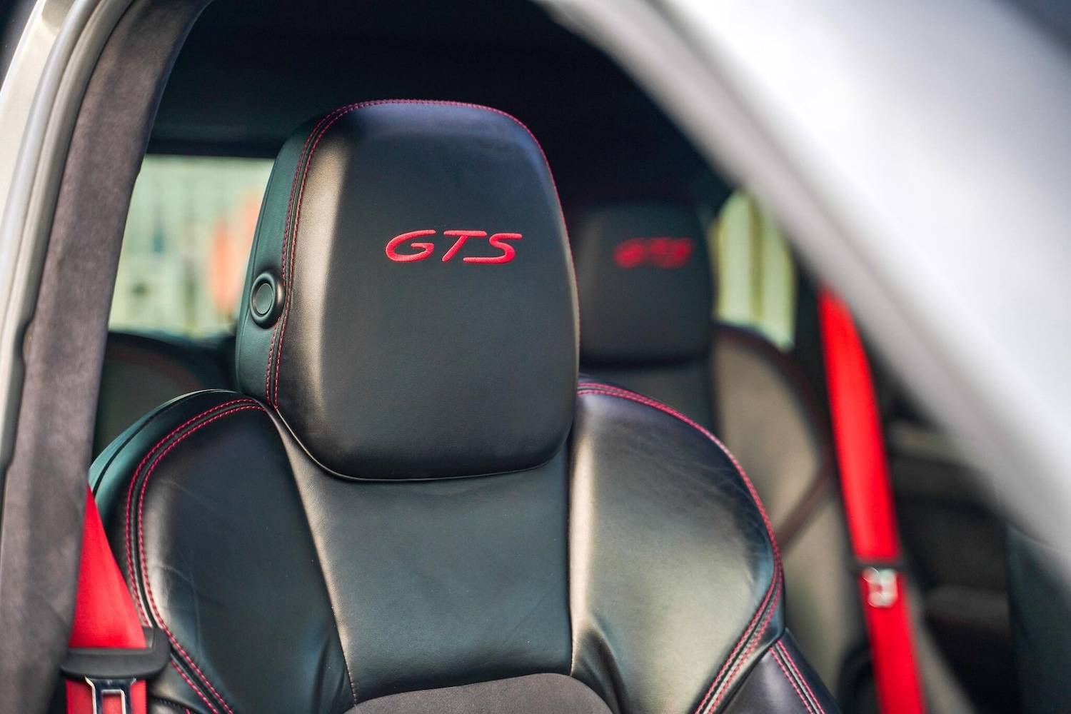 Used Porsche Cayenne for sale - 77484476: Photo 36