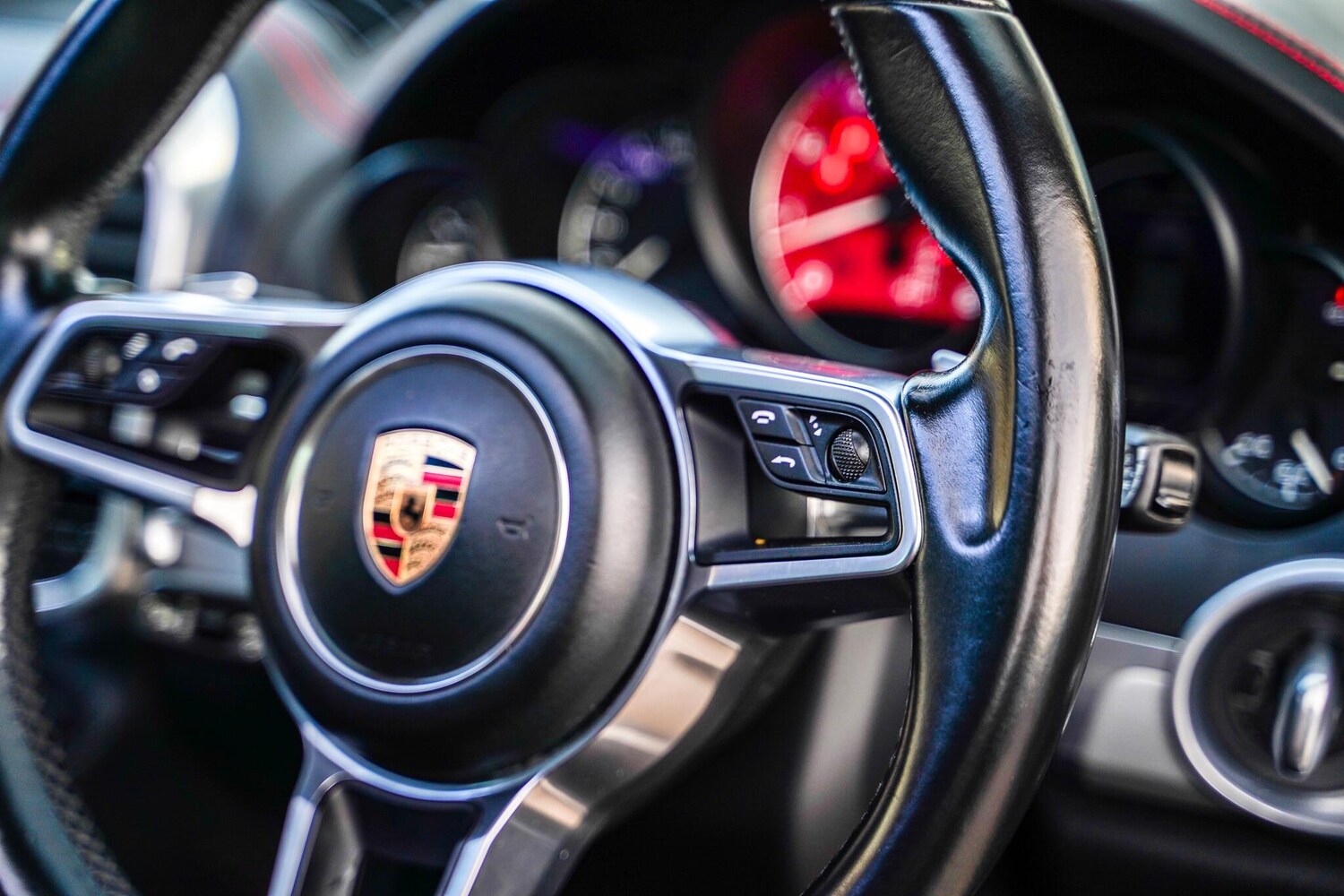 Used Porsche Cayenne for sale - 77484476: Photo 37