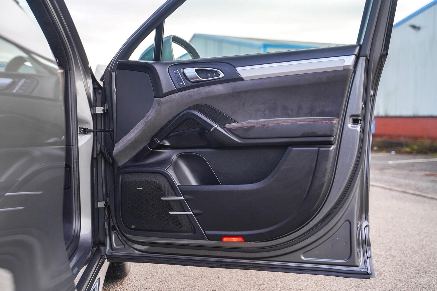 Used Porsche Cayenne for sale - 77484476: Photo 46