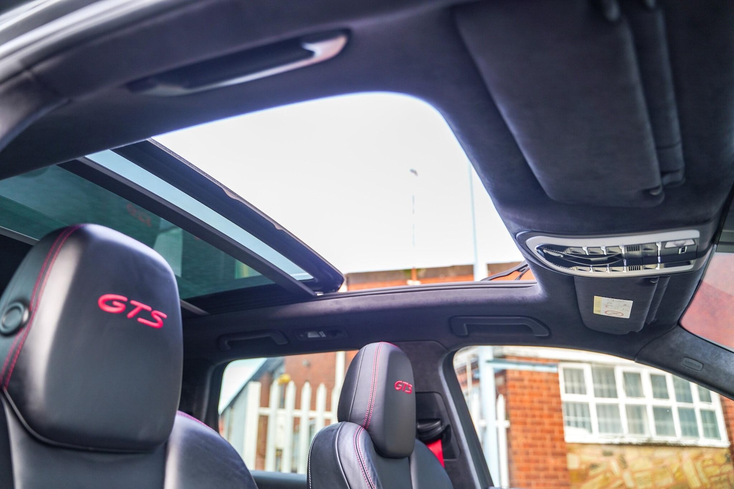 Used Porsche Cayenne for sale - 77484476: Photo 51