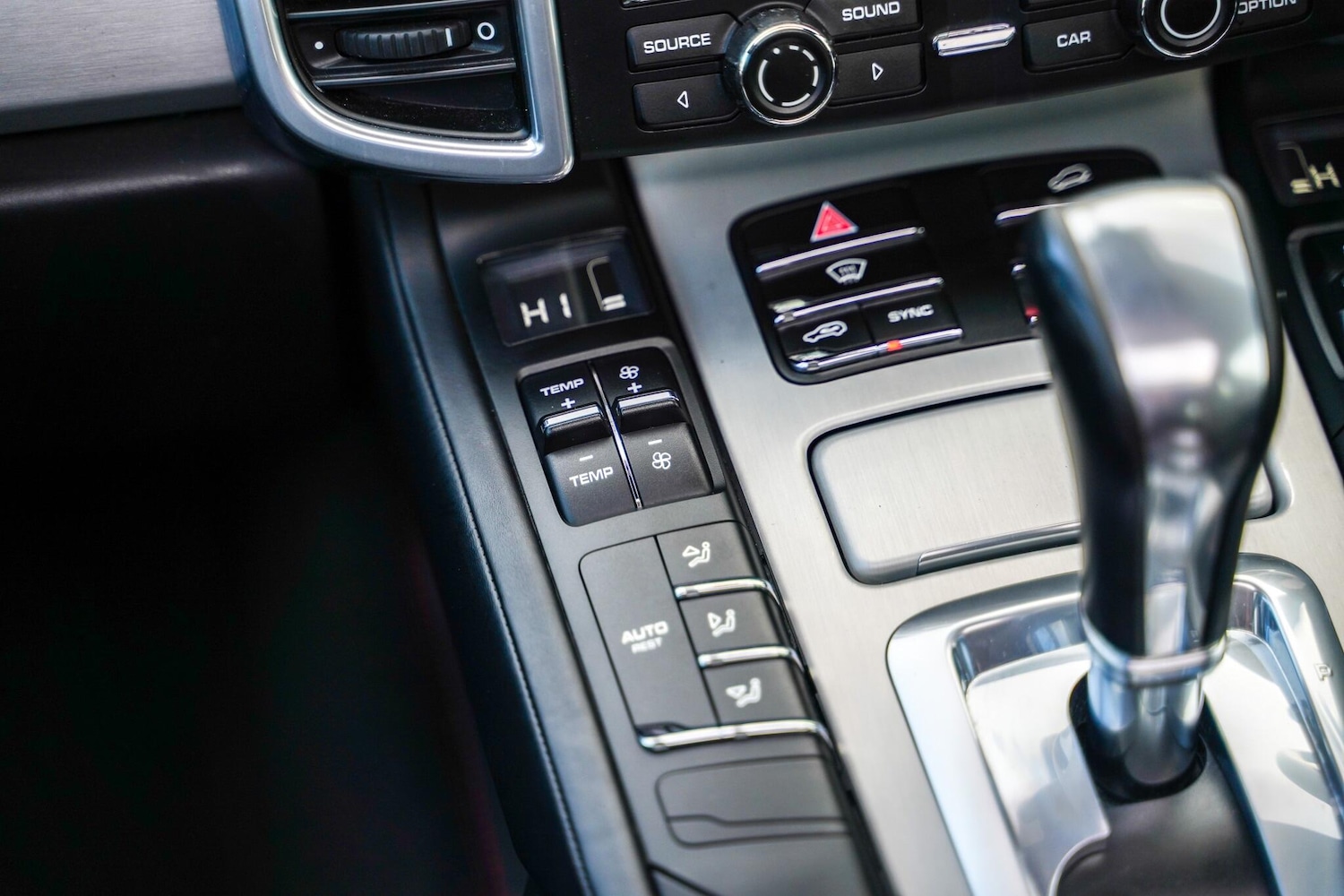 Used Porsche Cayenne for sale - 77484476: Photo 57