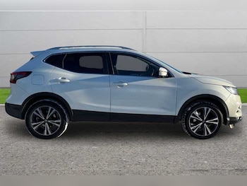 Used Nissan Qashqai 2018 for sale - 77031787: Photo