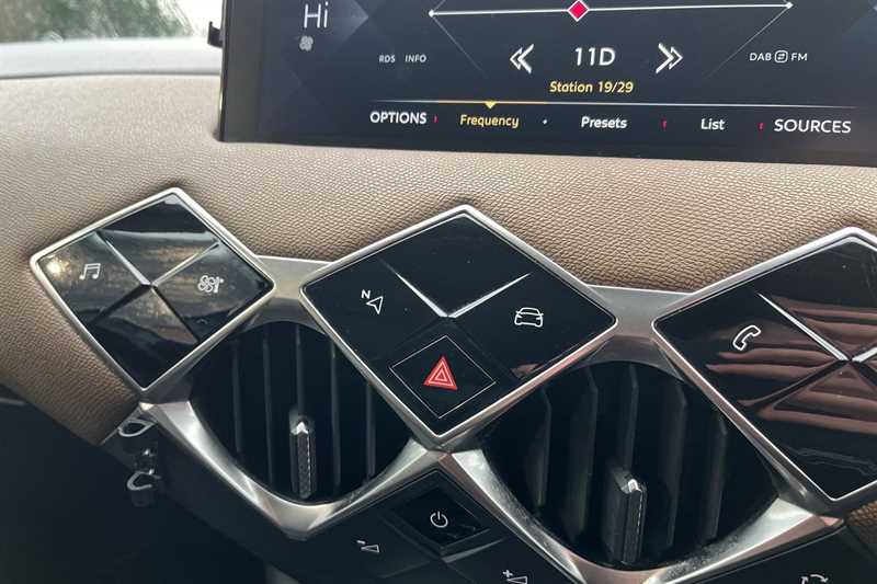 Used DS Automobiles DS 3 for sale - 77894123: Photo 31